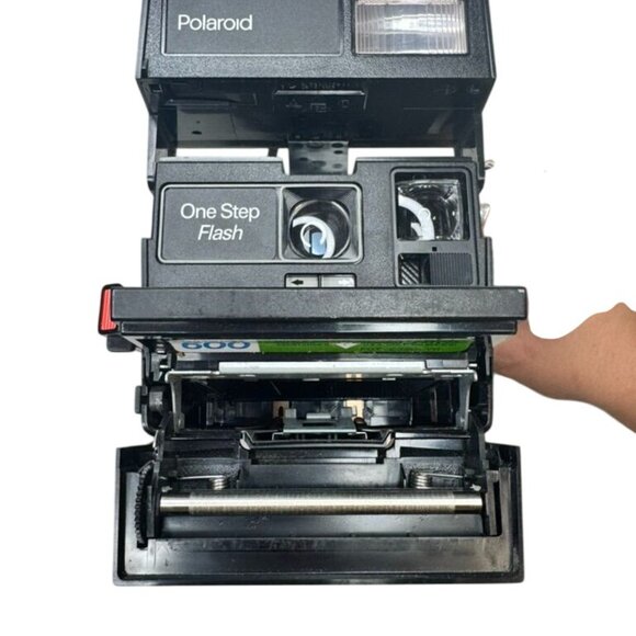 Polaroid OneStep Flash 600 Instant Camera UNTESTED, Classic 80s Model - Picture 6 of 13